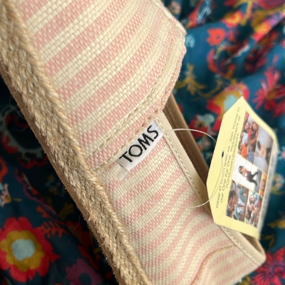 Brand New Toms Blossom Woven Stripe Rope Sole Slip On Flats Spring Pink Canvas - Picture 12 of 14